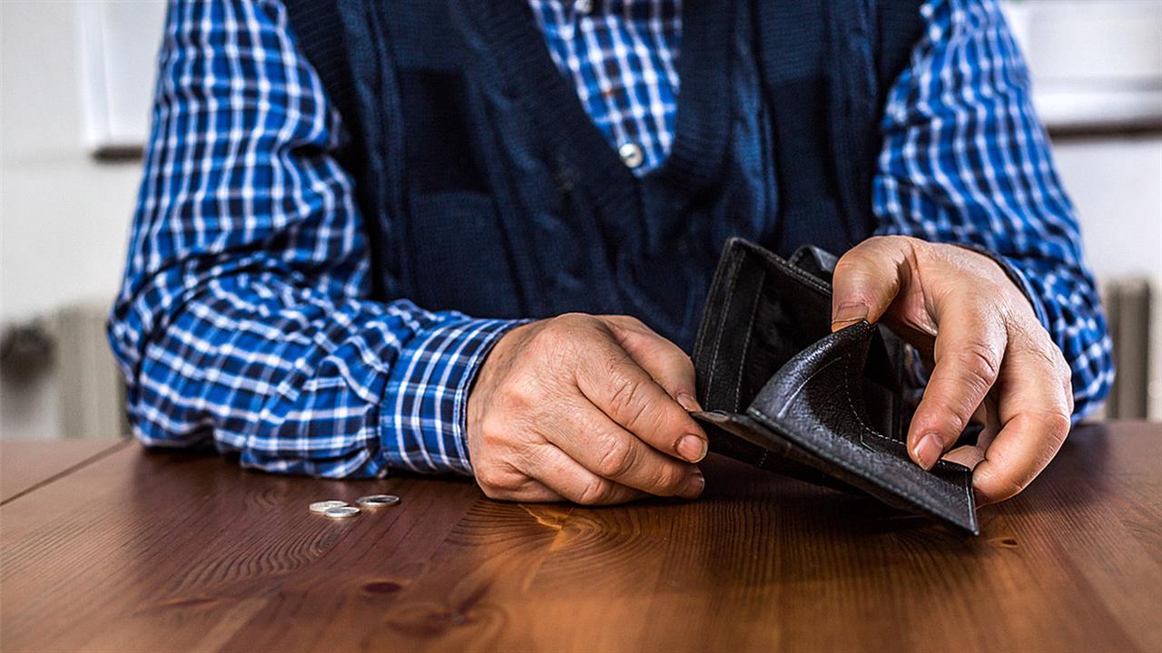 75-vuotias Satu saa hädin tuskin toimeen pienellä eläkkeellään, vaikka on työskennellyt 14-vuotiaasta lähtien: ”Ruoka on uskomattoman kallista”.