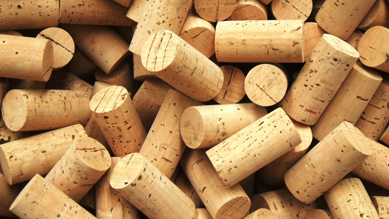 Tukien käyttö hedelmien välillä keittiössä: mihin sitä tarvitaan ja miksi sitä suositellaan.