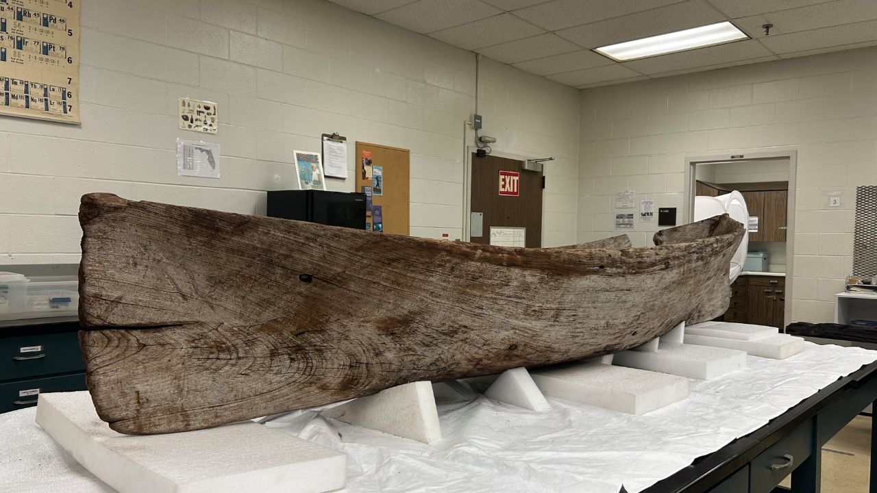 Ennennäkemätön löytö Yhdysvalloissa: järvestä on löydetty esihistoriallisia kanootteja, jotka ovat peräisin ajalta ennen Egyptin pyramideja.