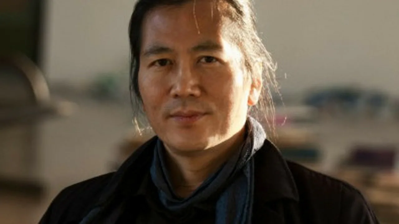 Filosofi Byeong-Chul Han: ”Kotisi hiljaisuus on ainoa paikka, jossa voit kuunnella itseäsi ilman, että ulkoiset äänet häiritsevät sinua ja sanelevat, miten sinun pitäisi käyttäytyä.”