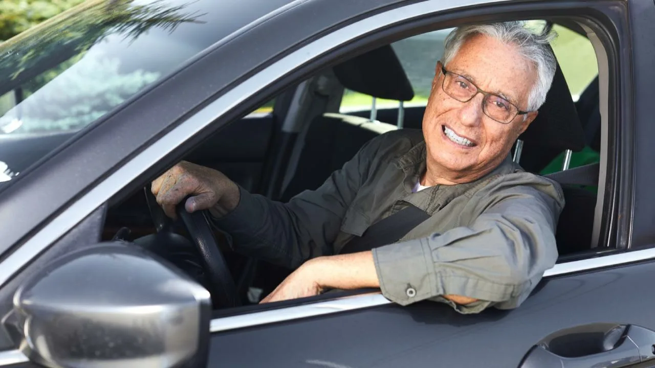 Sano hyvästit yli 65-vuotiaiden ajokortille: he eivät voi uusia ajokorttiaan, jos eivät täytä tätä vaatimusta.