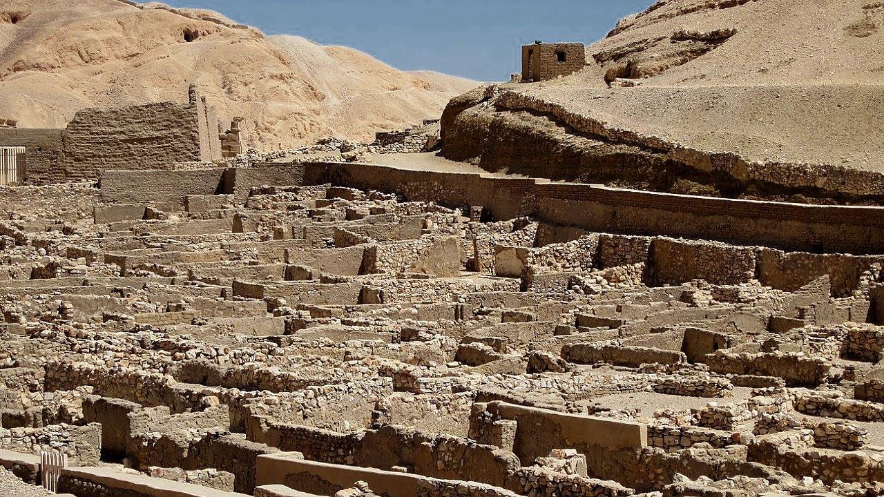 Vuosisadan löytö | Arkeologit ovat löytäneet kadonneen muinaisen Egyptin sotilaslinnoituksen