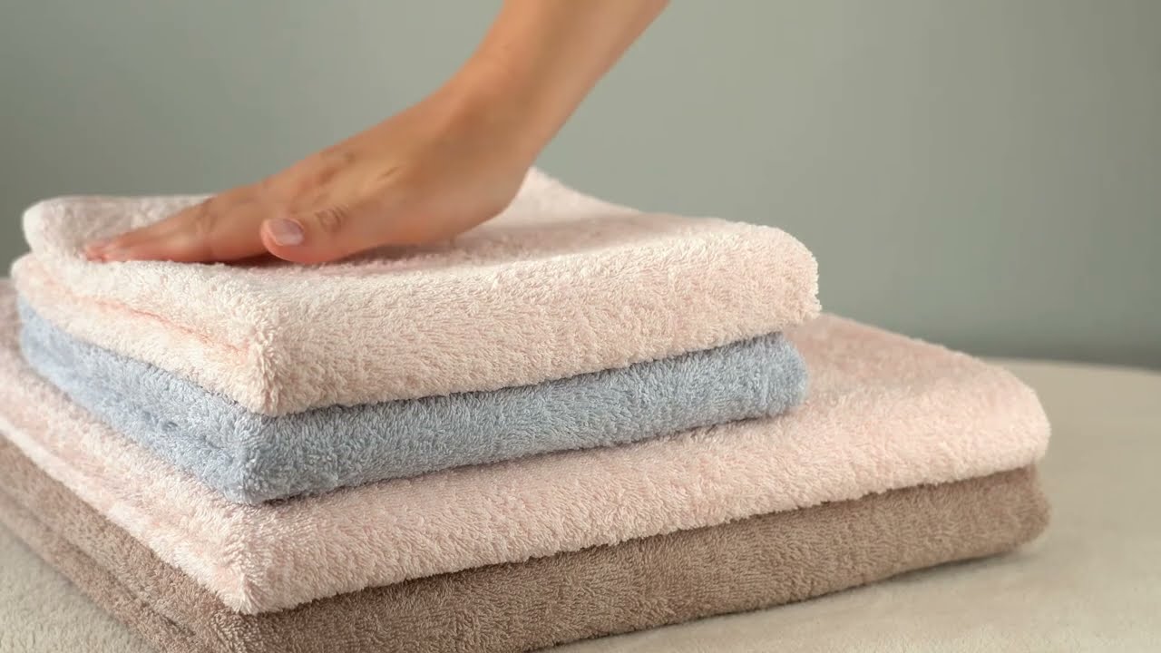 Salaisuus pyyhkeiden, lakanoiden ja vuodevaatteiden pesussa, jotta ne näyttävät aina uusilta.