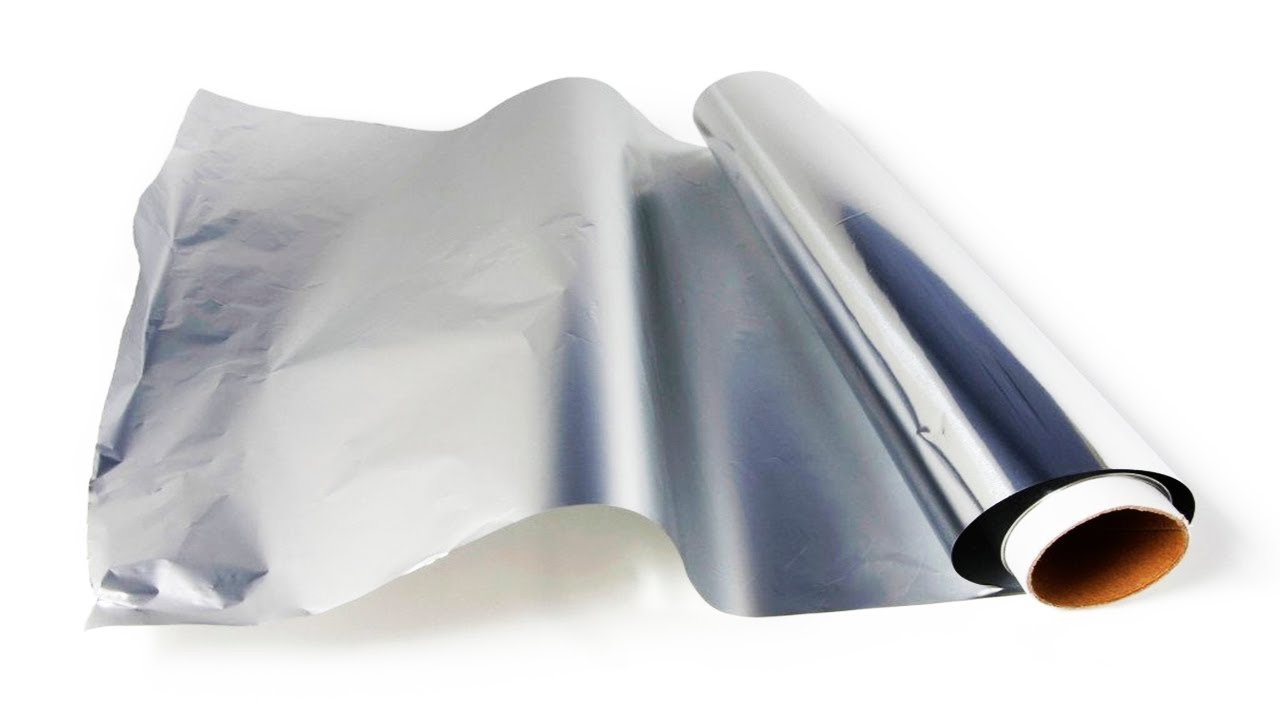 Alumiinifolion käyttö suihkuseinän ohjainlistassa: miksi se on suositeltavaa ja mihin sitä tarvitaan.