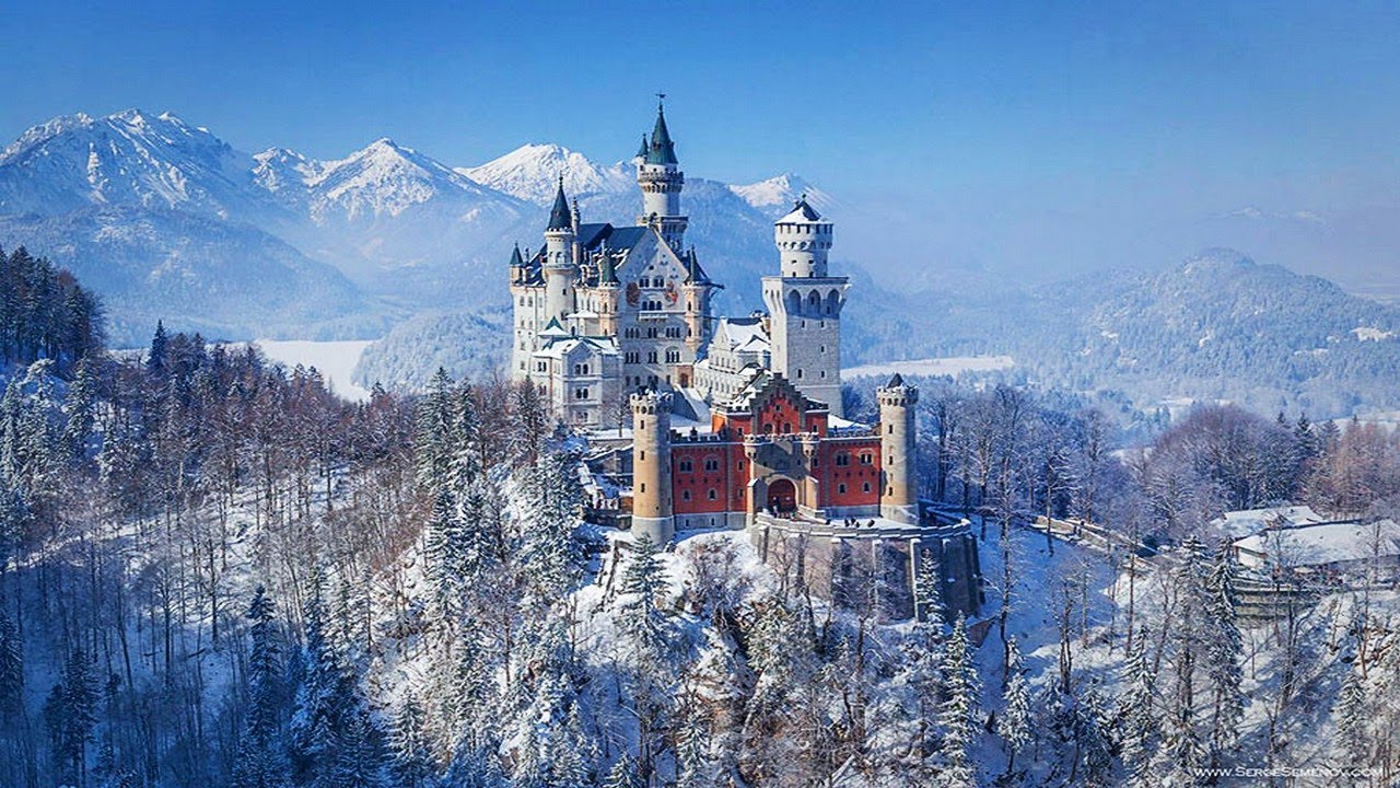 Tämä eurooppalainen linna, joka on ikään kuin ”jäänyt ajassa jumiin”, on myytävänä yli miljoonan Yhdysvaltain dollarin hintaan.