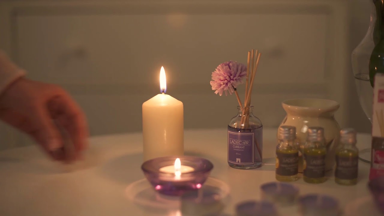 Kuinka valmistaa tuoksu, joka muuttaa huoneesi rauhan ja tyyneyden keitaaksi.