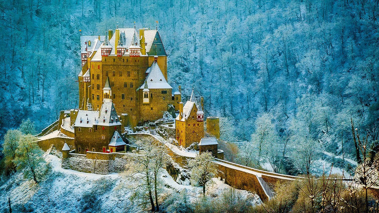 Tämä eurooppalainen linna, joka on ikään kuin ”jäänyt ajassa jumiin”, on myytävänä yli miljoonan Yhdysvaltain dollarin hintaan.