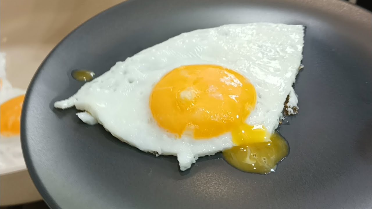 Ei paistettuja eikä munakokkelia: oikea tapa valmistaa munia, jotta niiden kaikki ravintoaineet säilyvät.