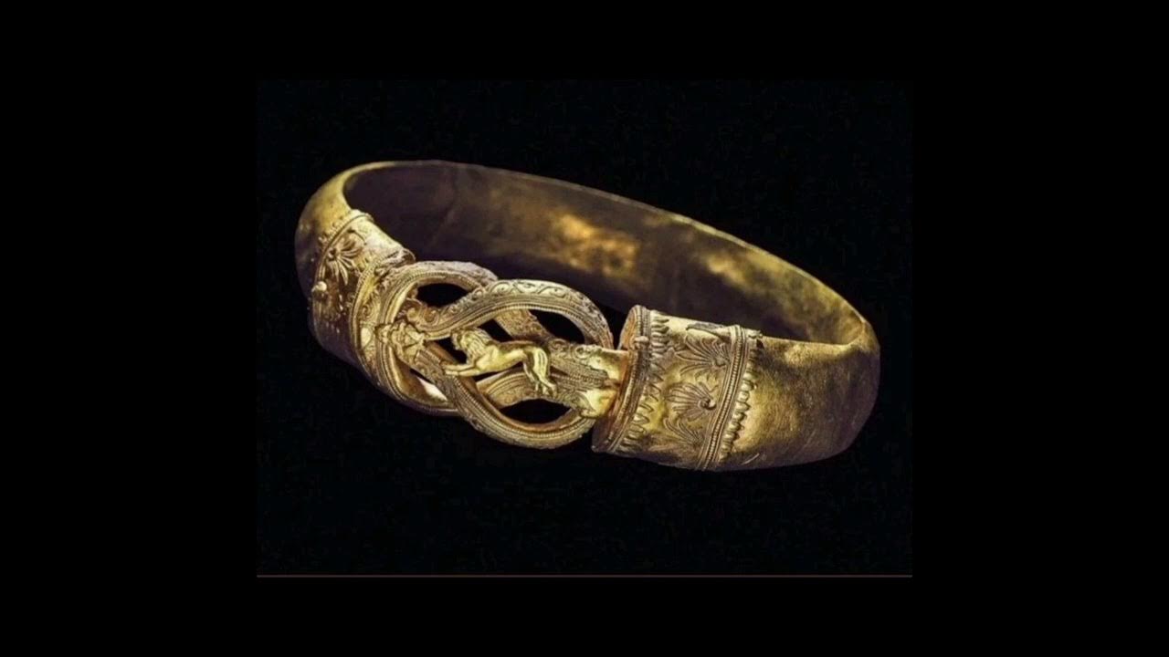 Arkeologit olivat järkyttyneitä: analysoituaan kaksi kultaista esinettä tässä maassa he löysivät odottamattomia aurinkosymboleja.