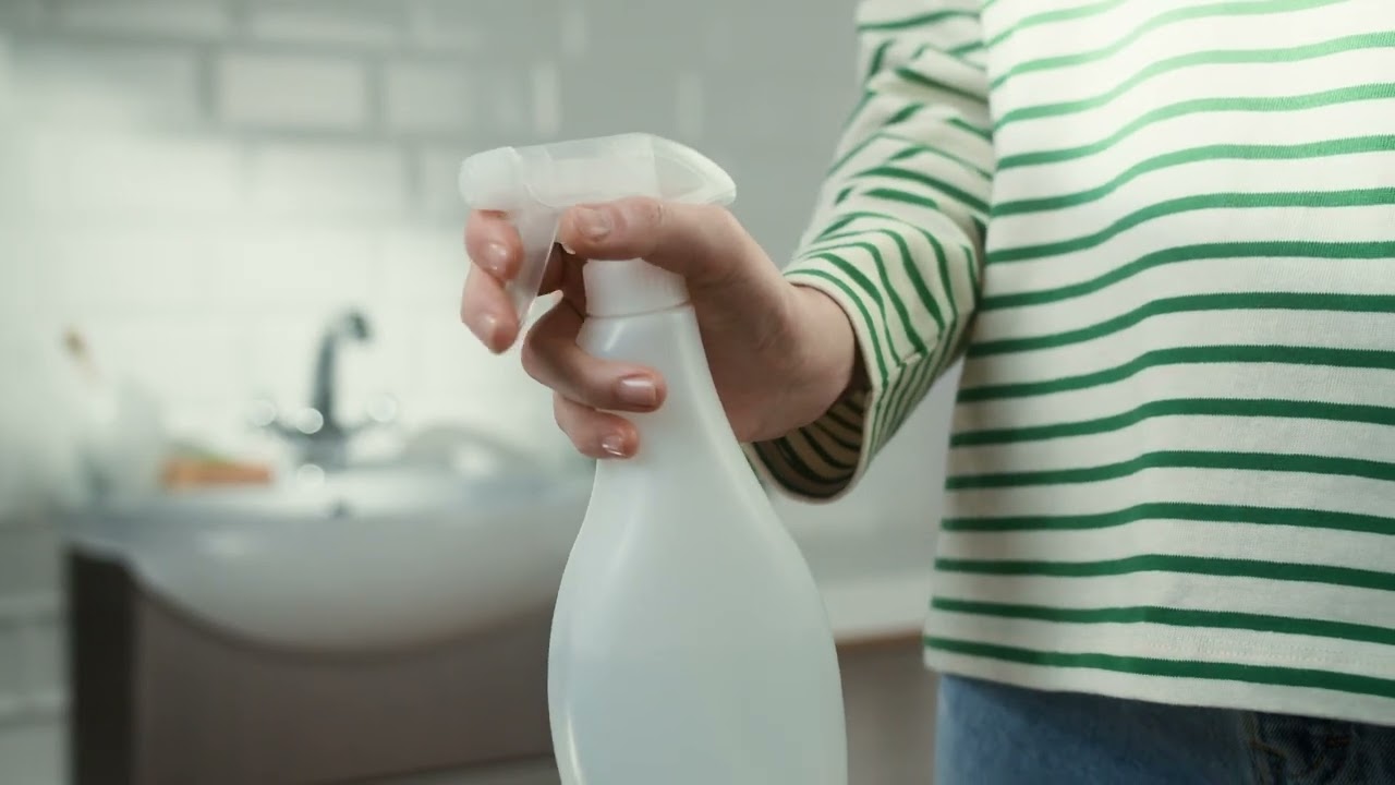 Voit käyttää sitä uudelleen kodin siivouksen parantamiseen: kuinka käyttää alkoholia pintojen puhdistamiseen.