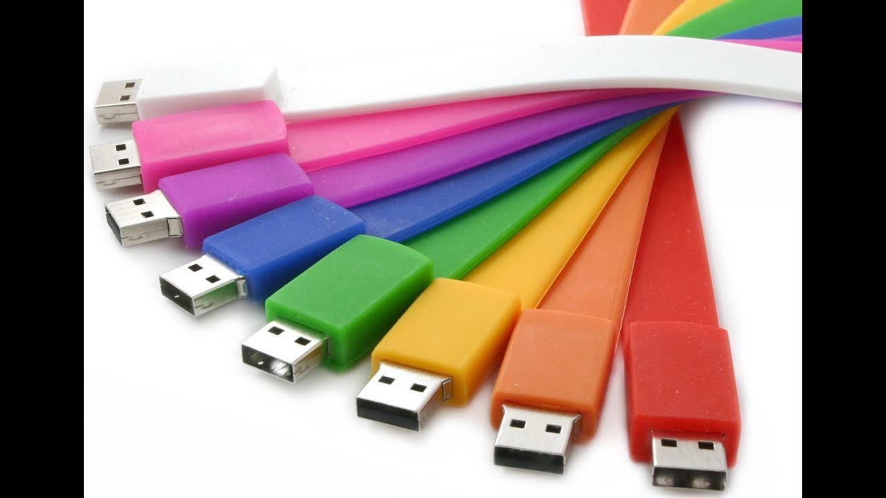 USB-liittimen johtimien värit: miten ne eroavat toisistaan ja mikä merkitys kullekin värille on.