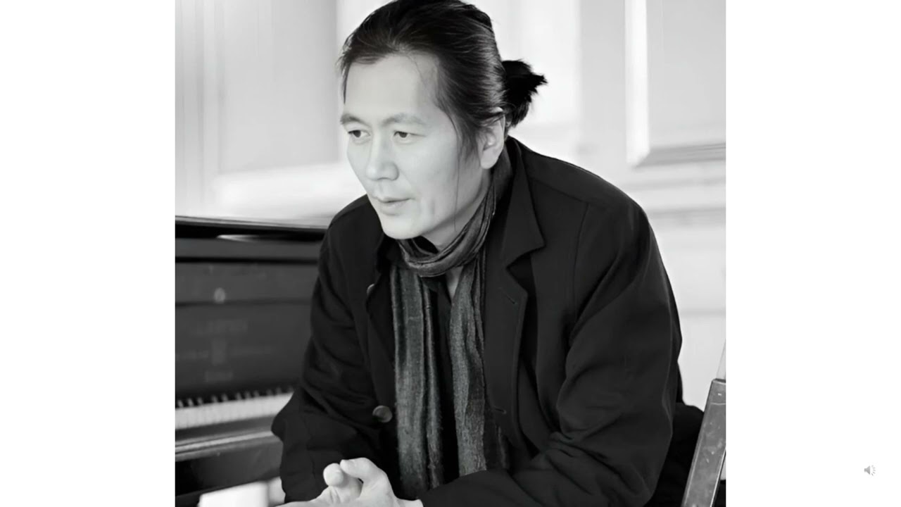 Filosofi Byeong-Chul Han: ”Kotisi hiljaisuus on ainoa paikka, jossa voit kuunnella itseäsi ilman, että ulkoiset äänet häiritsevät sinua ja sanelevat, miten sinun pitäisi käyttäytyä.”