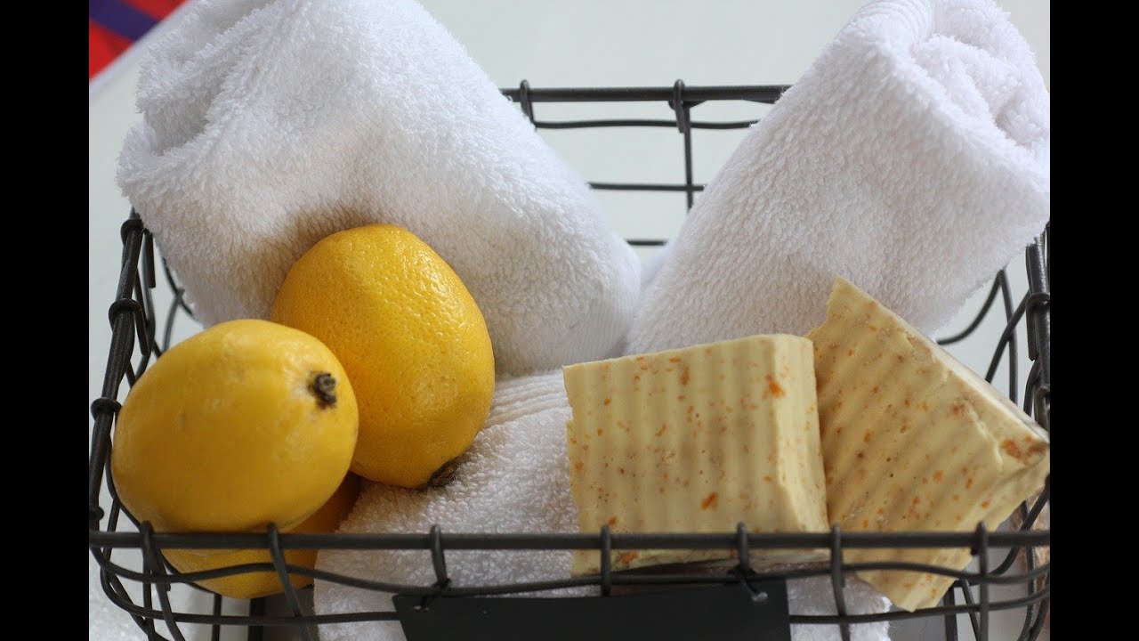 Siivousasiantuntija: ”Jotta keittiöpyyhkeet pysyvät täysin puhtaina, käytä luonnonmukaista saippuaa ja sitruunamehua.”