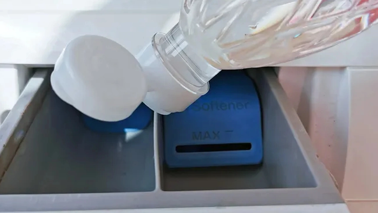 Etikan lisääminen pesukoneeseen: miksi tämä menetelmä on suositeltava ja mihin sitä tarvitaan.