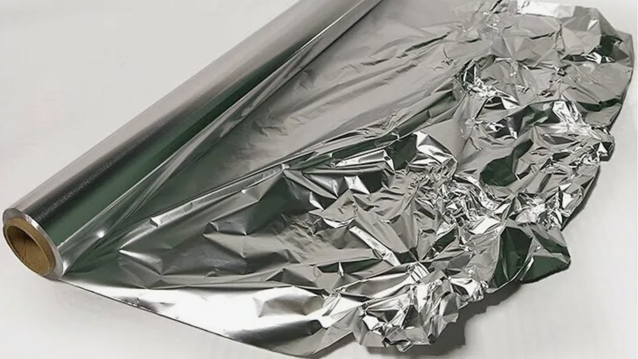 Alumiinifolion kiinnittäminen ovenkahvoihin: miksi se on suositeltavaa