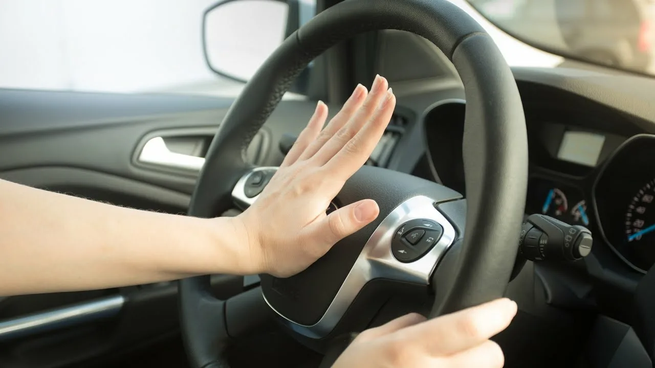 Virallisesti | Hallitus tarkastaa jokaisen auton ja sakottaa kaikki kuljettajat, jotka eivät läpäise testiä.