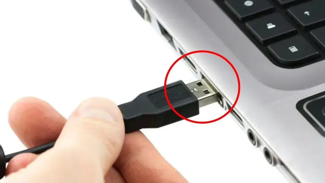 Mitä keltainen USB-portti tarkoittaa ja miksi ne eivät usein ole paras vaihtoehto?