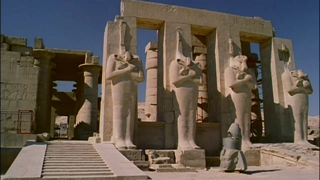 Hatshepsut: nainen, joka haastoi muinaisen Egyptin, monumentaaliset temppelit Fivassa ja salaiset tutkimusmatkat tuntemattomiin maihin.