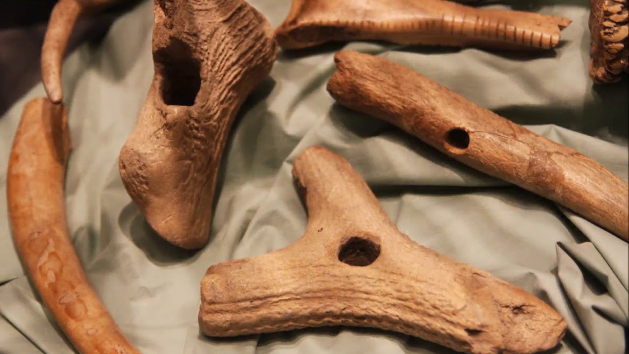 Historiallinen löytö: maasta on löydetty Euroopan vanhin luinen työkalu, jonka ikä on 500 000 vuotta.