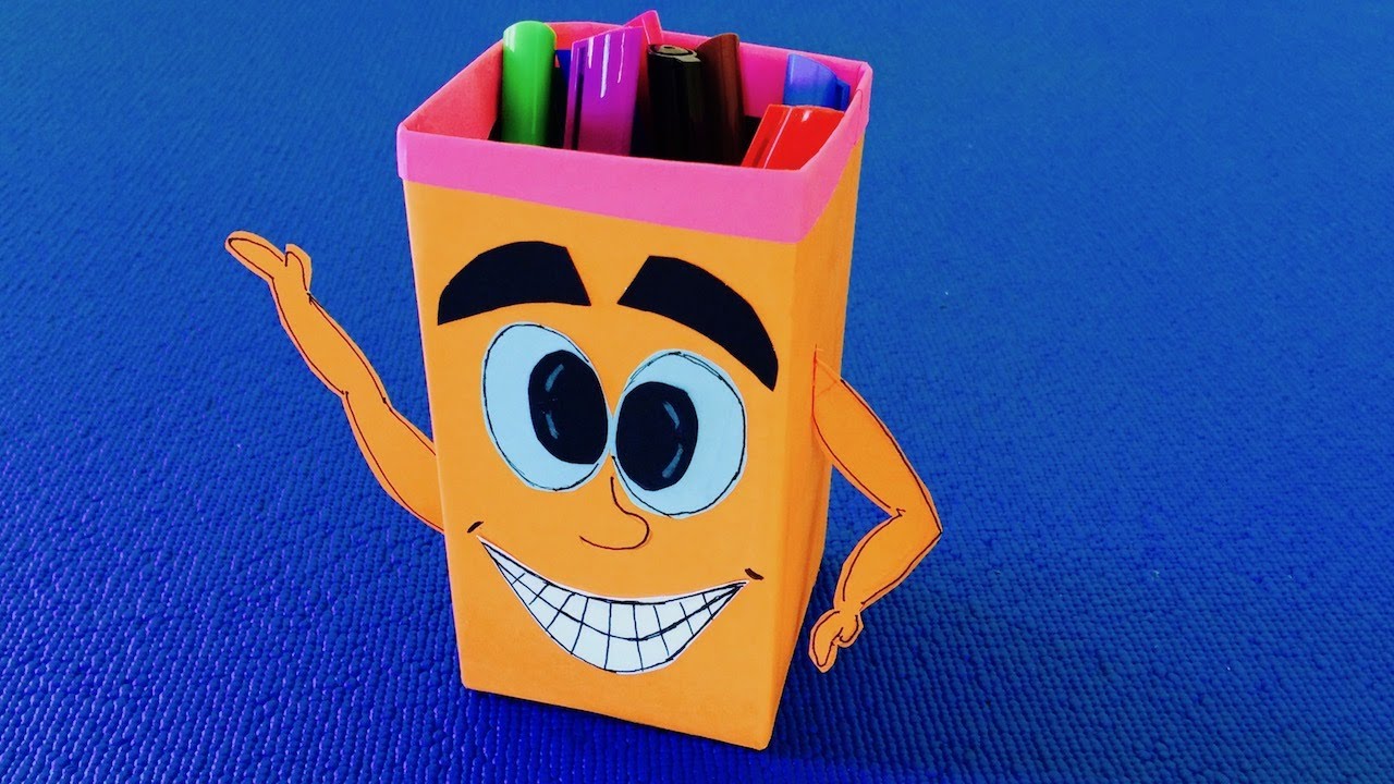 En olisi koskaan keksinyt käyttää Dia- tai Mercadona-maitopakkauksen pahvia tällaisen kauniin järjestelijän tekemiseen.